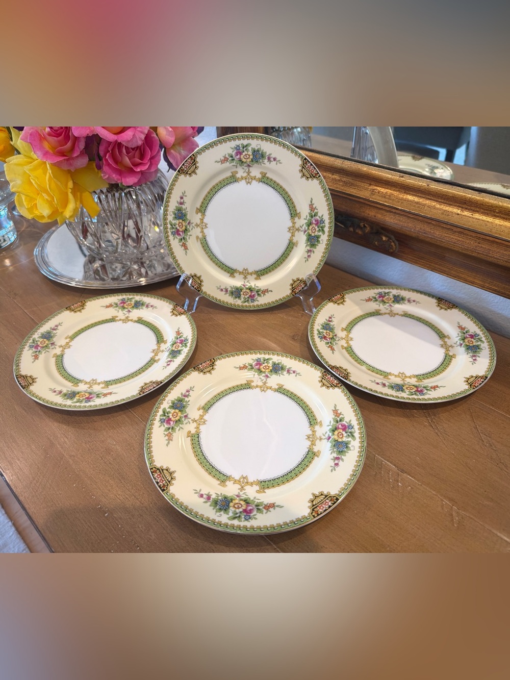 Meito China Floral Luncheon Salad Plates 7.5” Set of 4 Pale Yellow Made In Japan